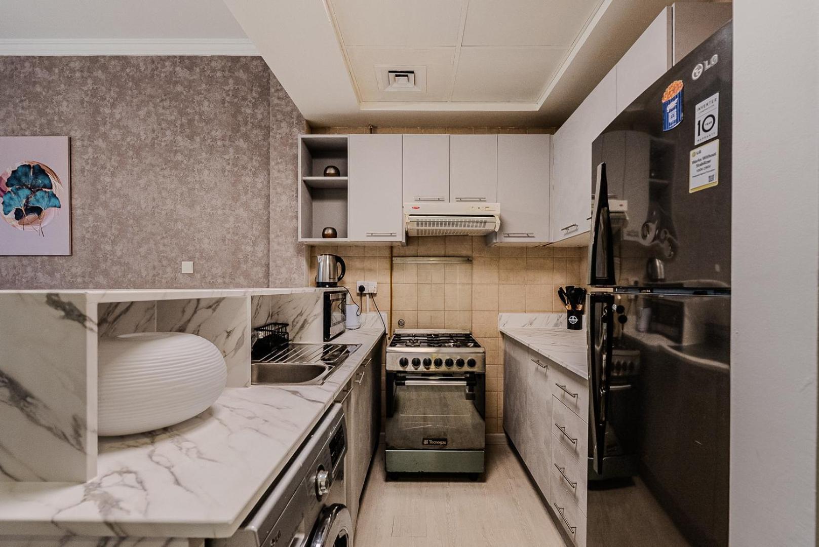Stylish In Downtown Apartment